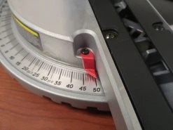 Kobalt Miter Saws Compact sliding 7-1/4-in 10 Amps Single Bevel Sliding Compound Corded Miter Saw -Hot Sale Kobalt Shop 08868012