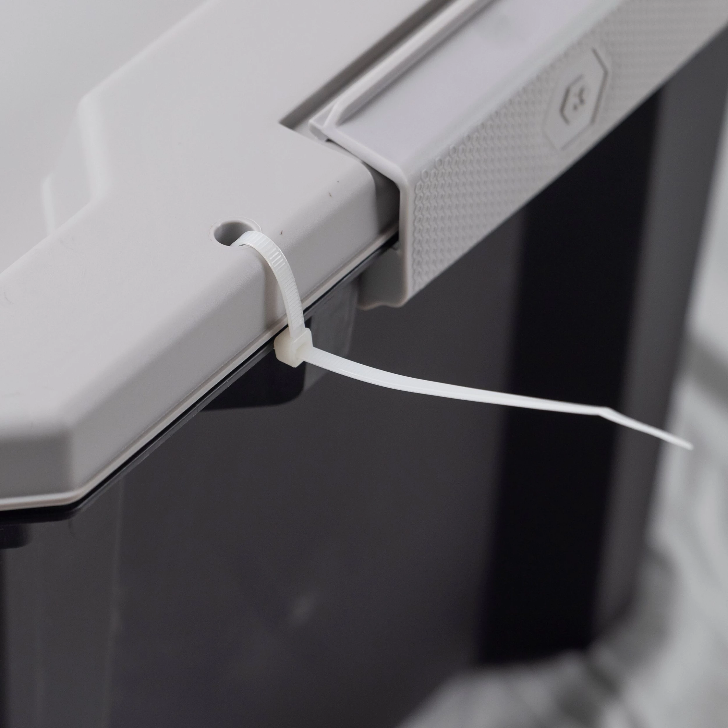 Kobalt Plastic Storage Totes X-large 24-Gallon (96-Quart) Grey Tote Latching Lid 7 Kobalt Plastic Storage Totes X-large 24-Gallon (96-Quart) Grey Tote Latching Lid - Image 7