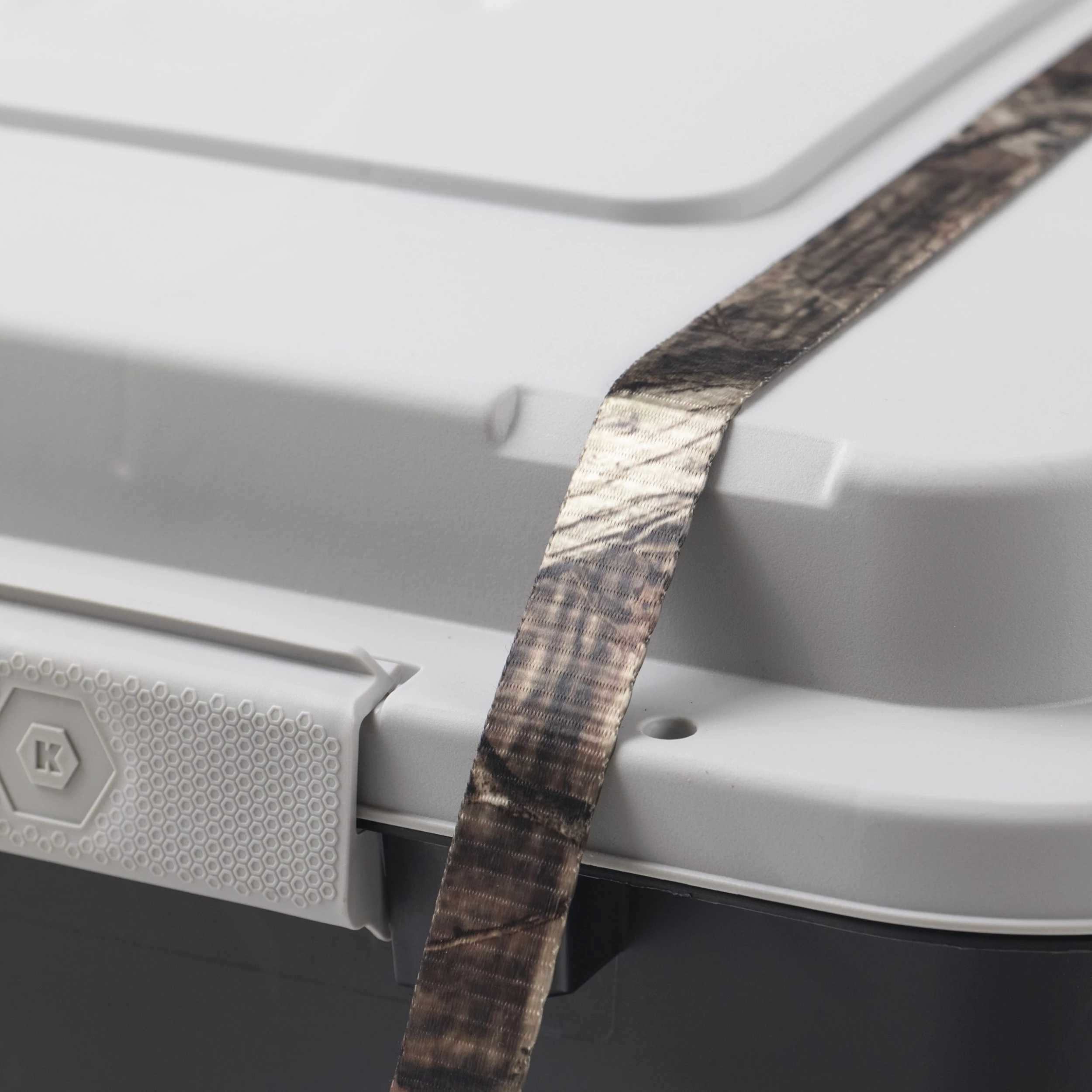 Kobalt Plastic Storage Totes Kobalt Weatherproof Sportsman Trunk 5 Kobalt Plastic Storage Totes Kobalt Weatherproof Sportsman Trunk - Image 5